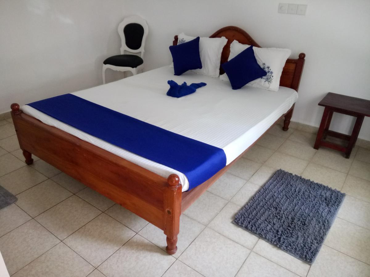 Oasis Beach Hotel Negombo Extérieur photo