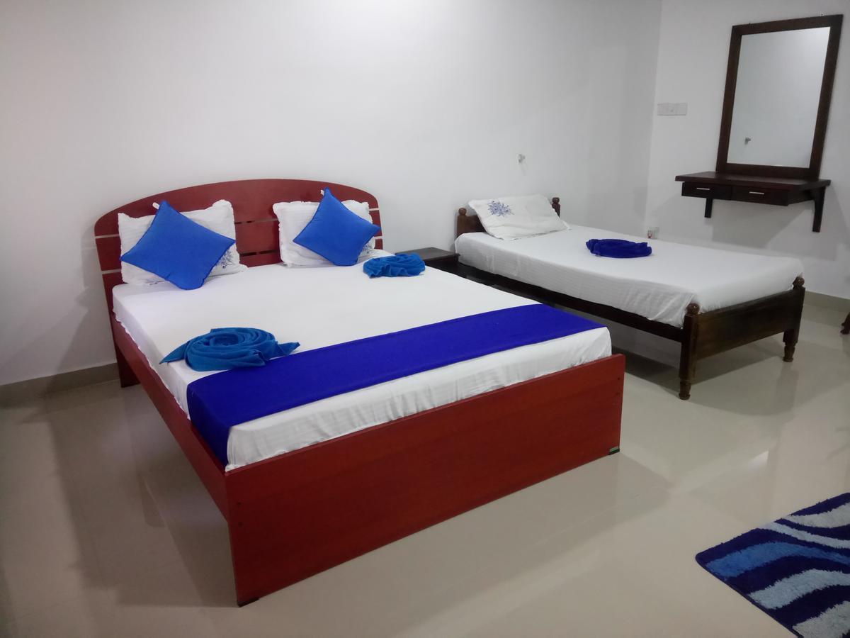 Oasis Beach Hotel Negombo Extérieur photo