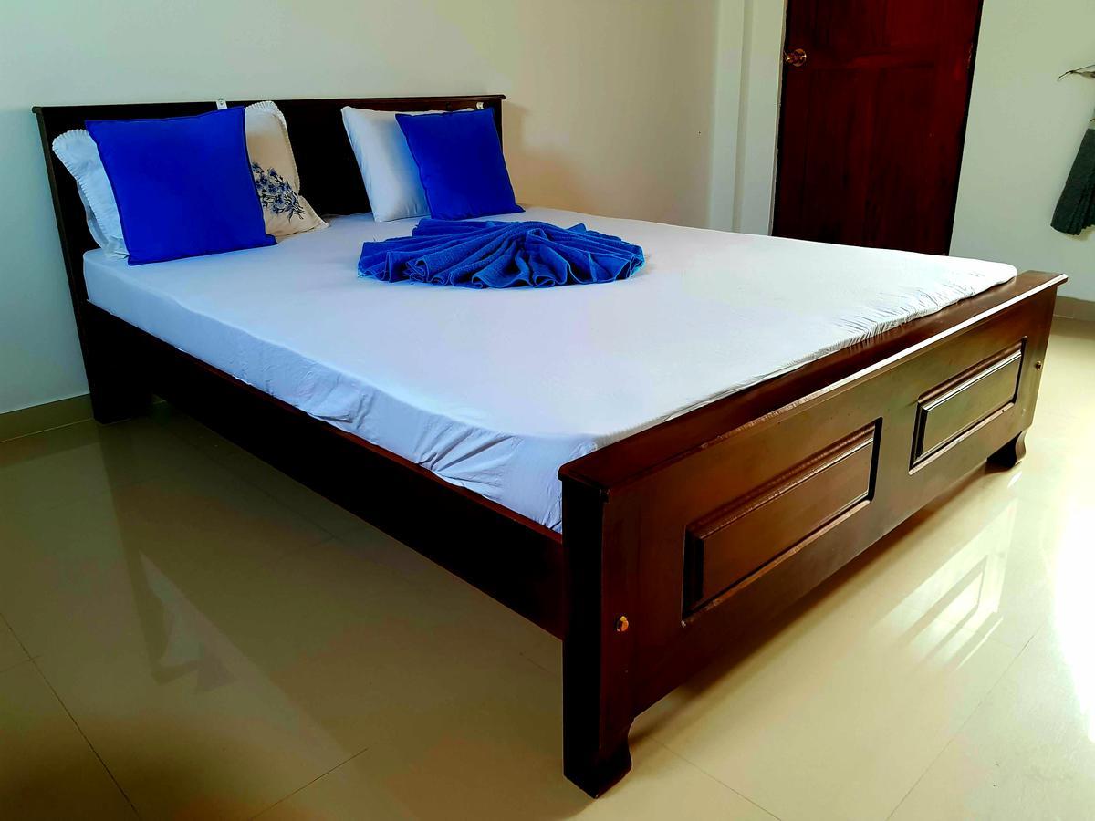 Oasis Beach Hotel Negombo Extérieur photo